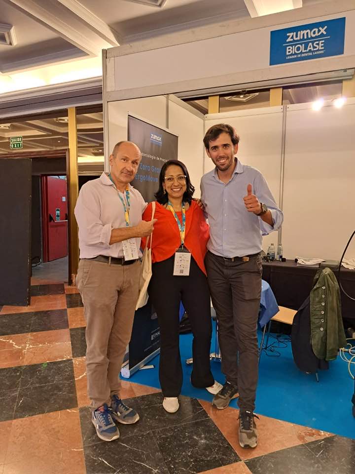 Luca Casalena with Dr. Paula Villa and Marc Guillot (Zumax) at the Asociacion Espanola de Endodoncia in Tenerife
