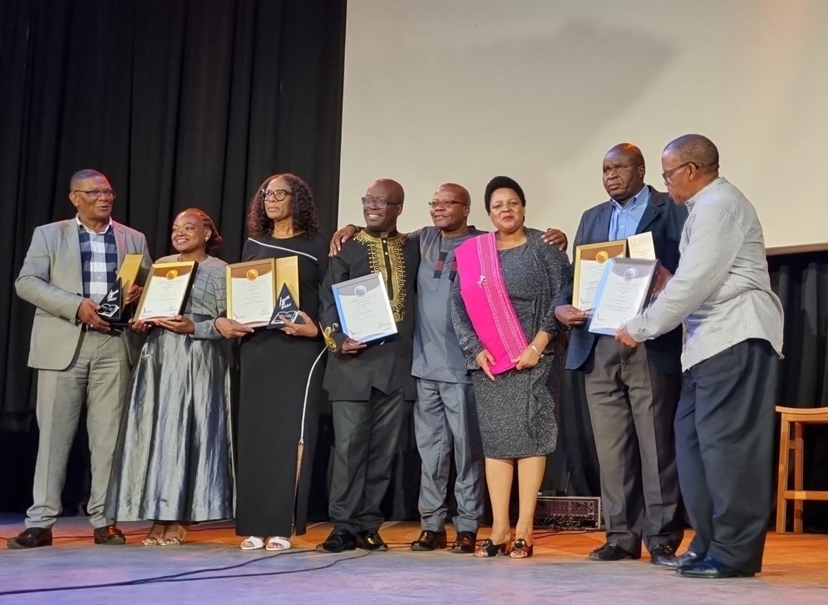 Congratulations to #AfricanWriters 🎊  including @SueNyathi @FredKhumalo  #SALAwards @SALA_Awards winners!  #AnAngelsDemise 
#TwoTonsoFun via @SportArtsCultur