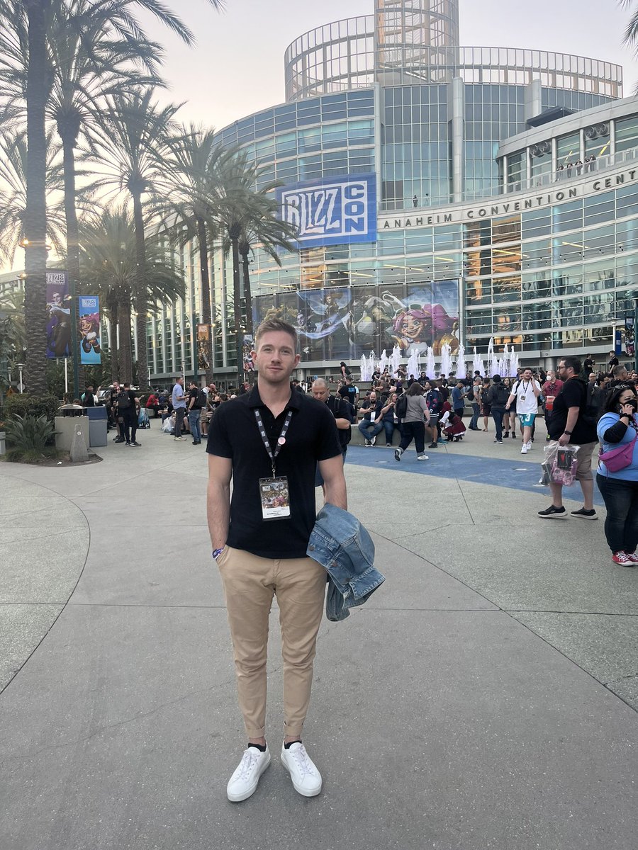 callmejonnson's tweet photo. Blizzcon was amazing! https://t.co/SVNmxXGZ9V