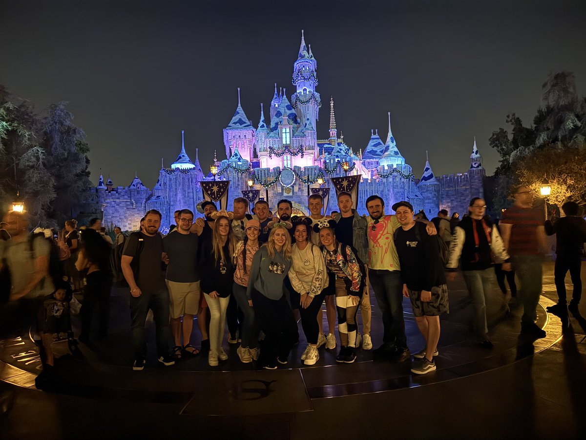 callmejonnson's tweet photo. Blizzcon was amazing! https://t.co/SVNmxXGZ9V