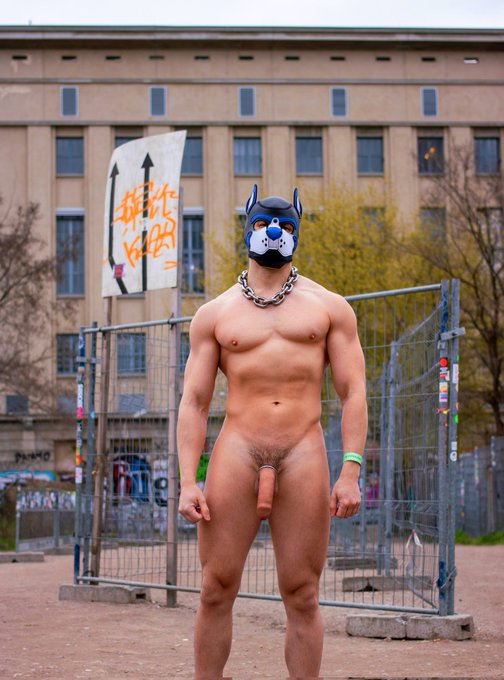 who am I gonna see at #snaxberlin this weekend? 😉 #Lab.oratory #Berghain https://t.co/SLV1KHDCOy<a href="/tag/snaxberlin"class="tags">#snaxberlin</a><a href="/tag/lab"class="tags"><span>#lab</span></a><a href="/tag/berghain"class="tags"><span>#berghain</span></a>