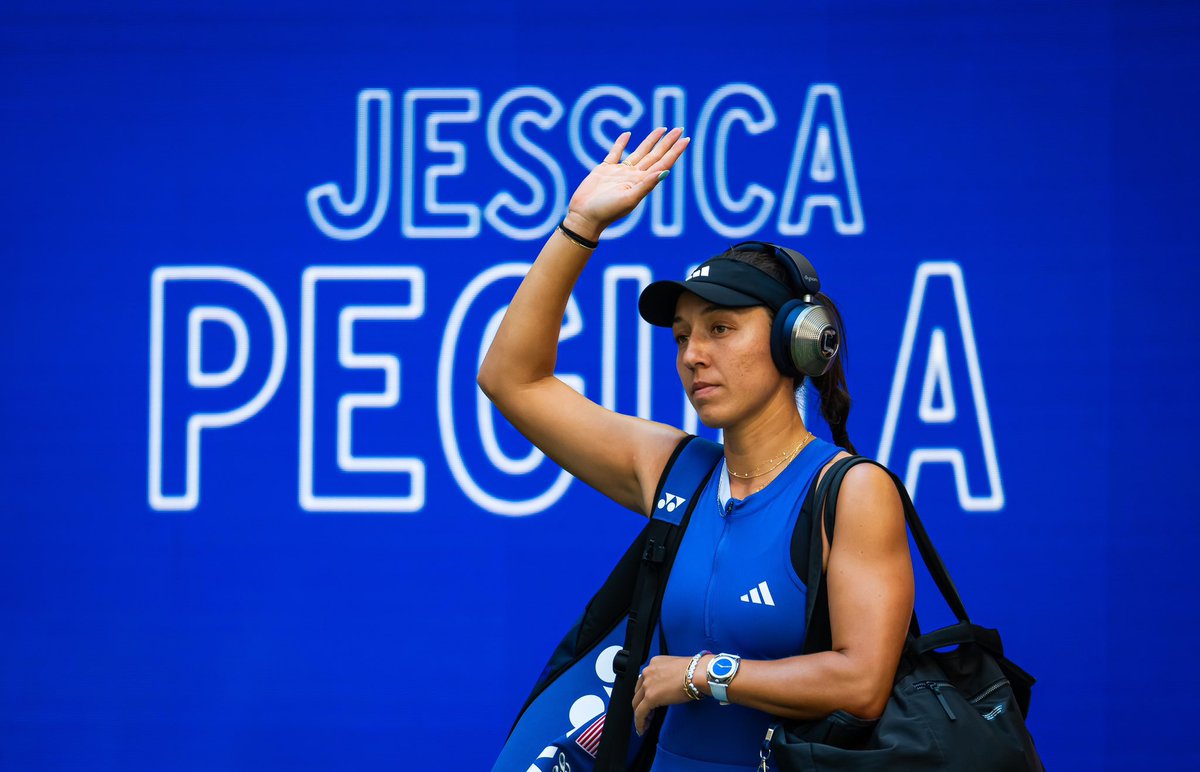 Jessica Pegula this season played 136 matches  :

→ 76 singles (59-18) 76,61%
→ 48 doubles (35-13) 72,92%
→ 11 mixed doubles (8-3) 72,73%

🗓️Her season lasted 311 days (31dec-6nov) ,which means she played 𝟭 𝗺𝗮𝘁𝗰𝗵 𝗲𝘃𝗲𝗿𝘆 𝟮,𝟮𝟵 𝗱𝗮𝘆𝘀 🤯