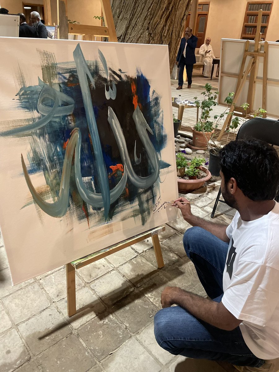 PakinKuwait's tweet photo. Famous Truck Artists from 🇵🇰&amp; Kuwaiti artists showcased an exciting cultural fusion,  bridging borders through art. Mr. Musaed Al-Zamal,Assistant Secretary General of the arts sector (NCCAL) was the chief guest. https://t.co/T3Wy2Yl3ye