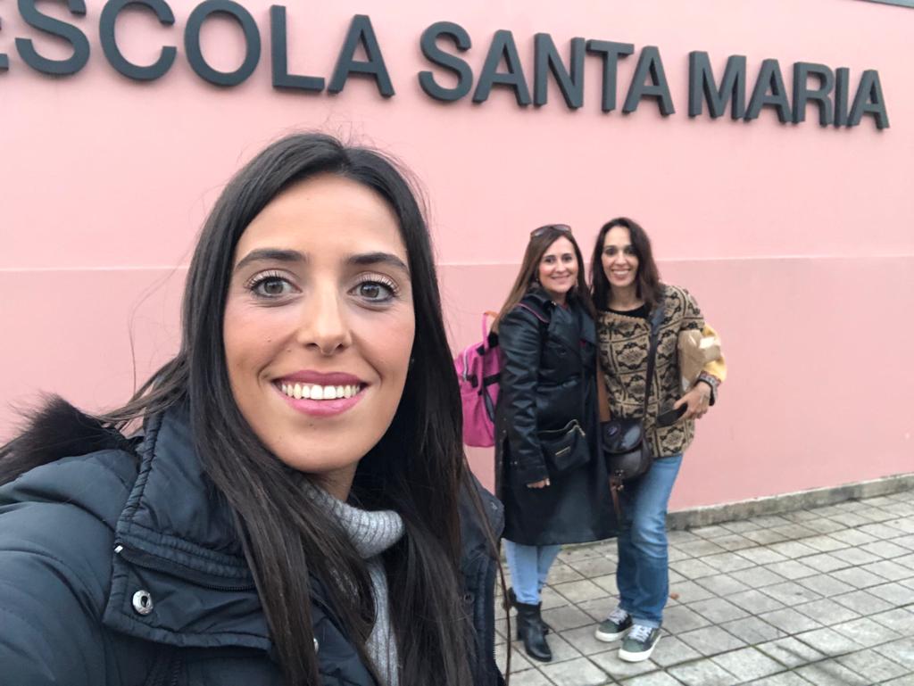 Ayer tuvimos la primera experiencia Erasmus.
A primera hora tuvimos nuestra primera reunión con la directora, jefa de estudio y psicólogas del centro educativo Escola Santa María para intercambiar buenas prácticas.
#MEPRural
#ErasmusPlus 
#ErasmusPlusES
#MiErasmusPlus