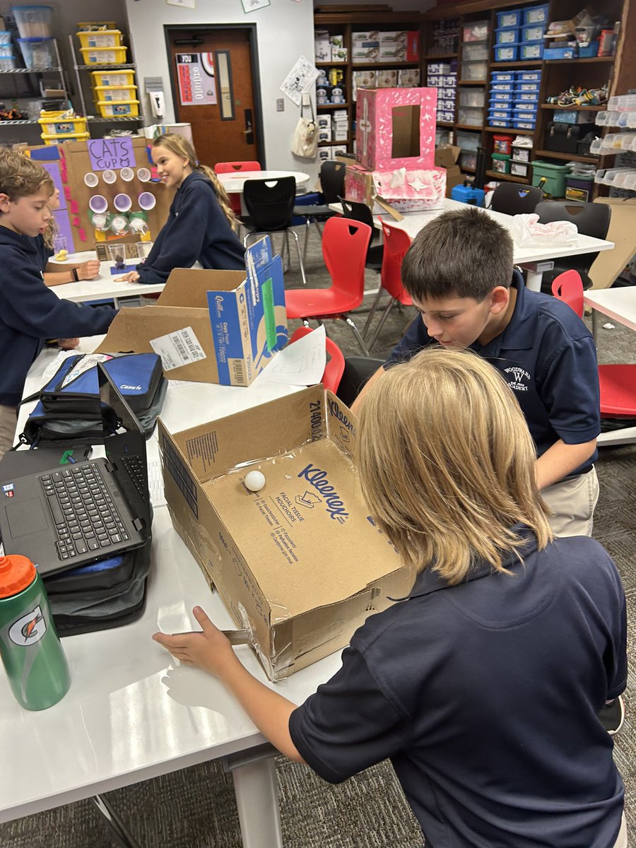 We had a lot of fun in our cardboard arcade today! @WoodwardAcademy @TeacherTammyF #woodwardway #STEAM