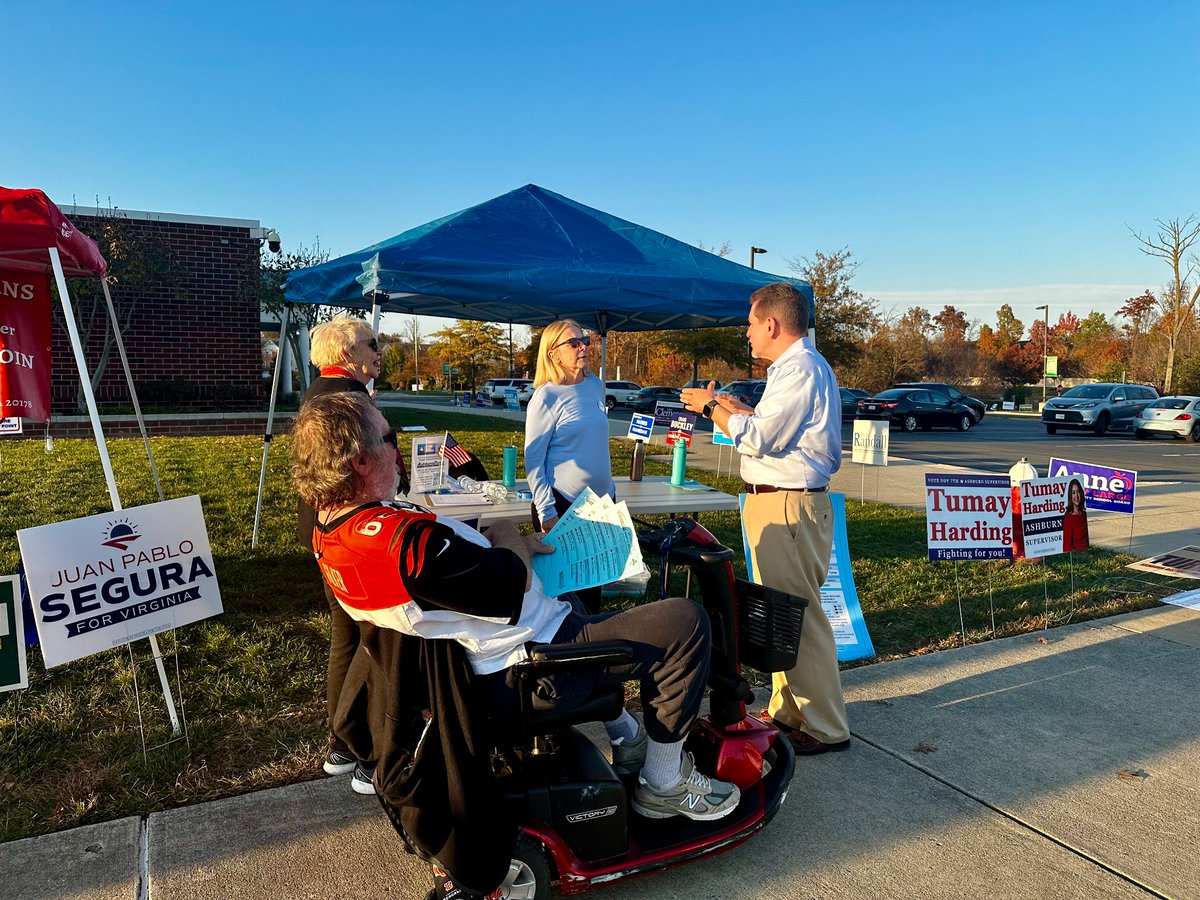 Thanks so much to the volunteers at Newton Lee ES, it has been an honor to represent you over these past 6 years. Let’s continue our Blue winning streak this year! @AshburnDems @LoudounDems