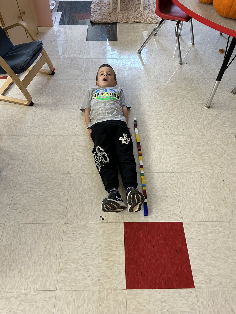 jdbksmc's tweet photo. So much fun learning the difference between length and height in Kindergarten!#Weareramily @RikerHillRams https://t.co/evTLqgcRjg