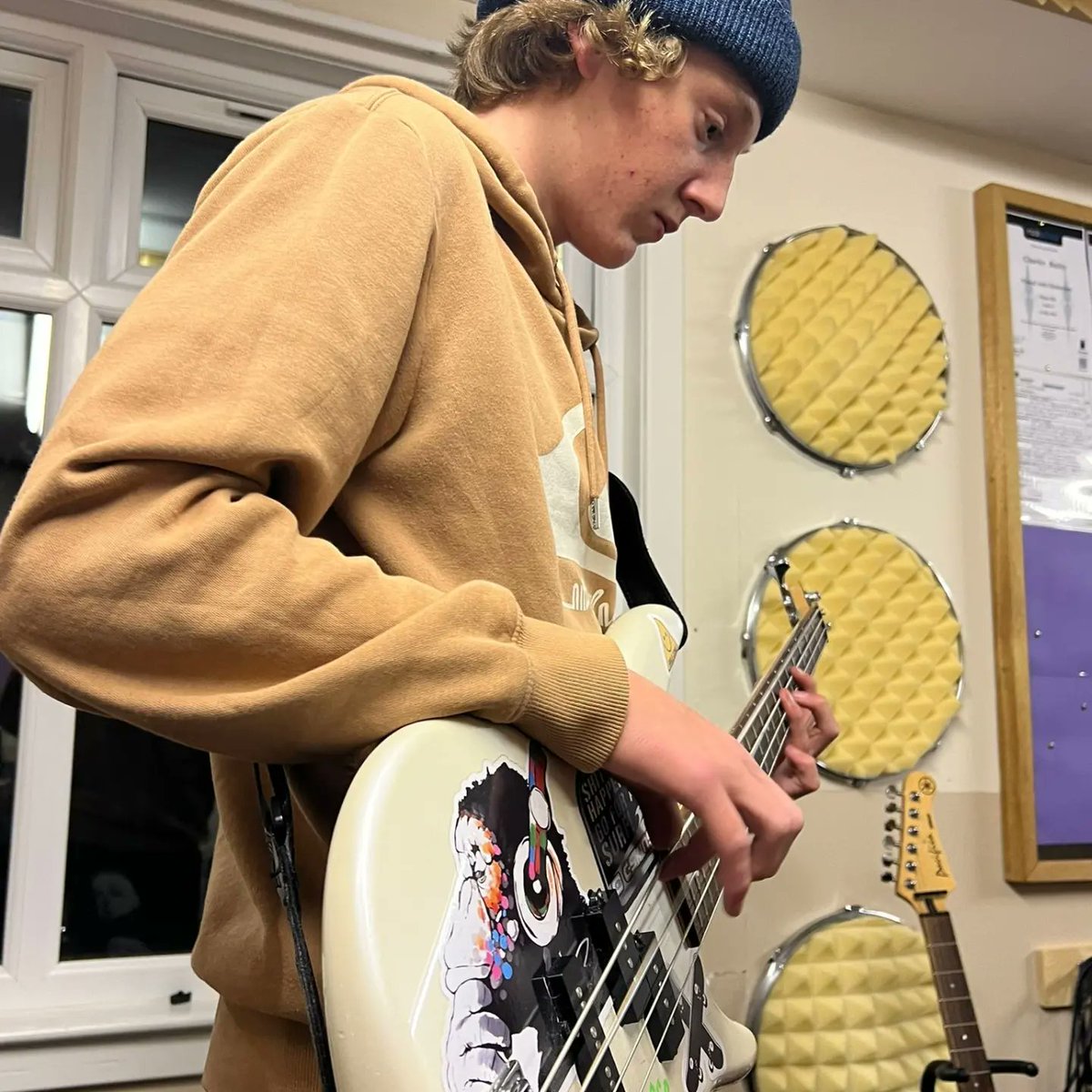 GstounMusic's tweet photo. And the rehearsals continue into the evening with rock bands and pipe band filling the department with music. #music #musicschool #boardingschool #broaderexperiences #musiclessons #instrumentallessons https://t.co/BsfJsfqSFi