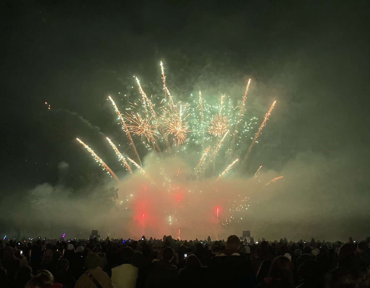 Bristol Fireworks Fiesta tweet media