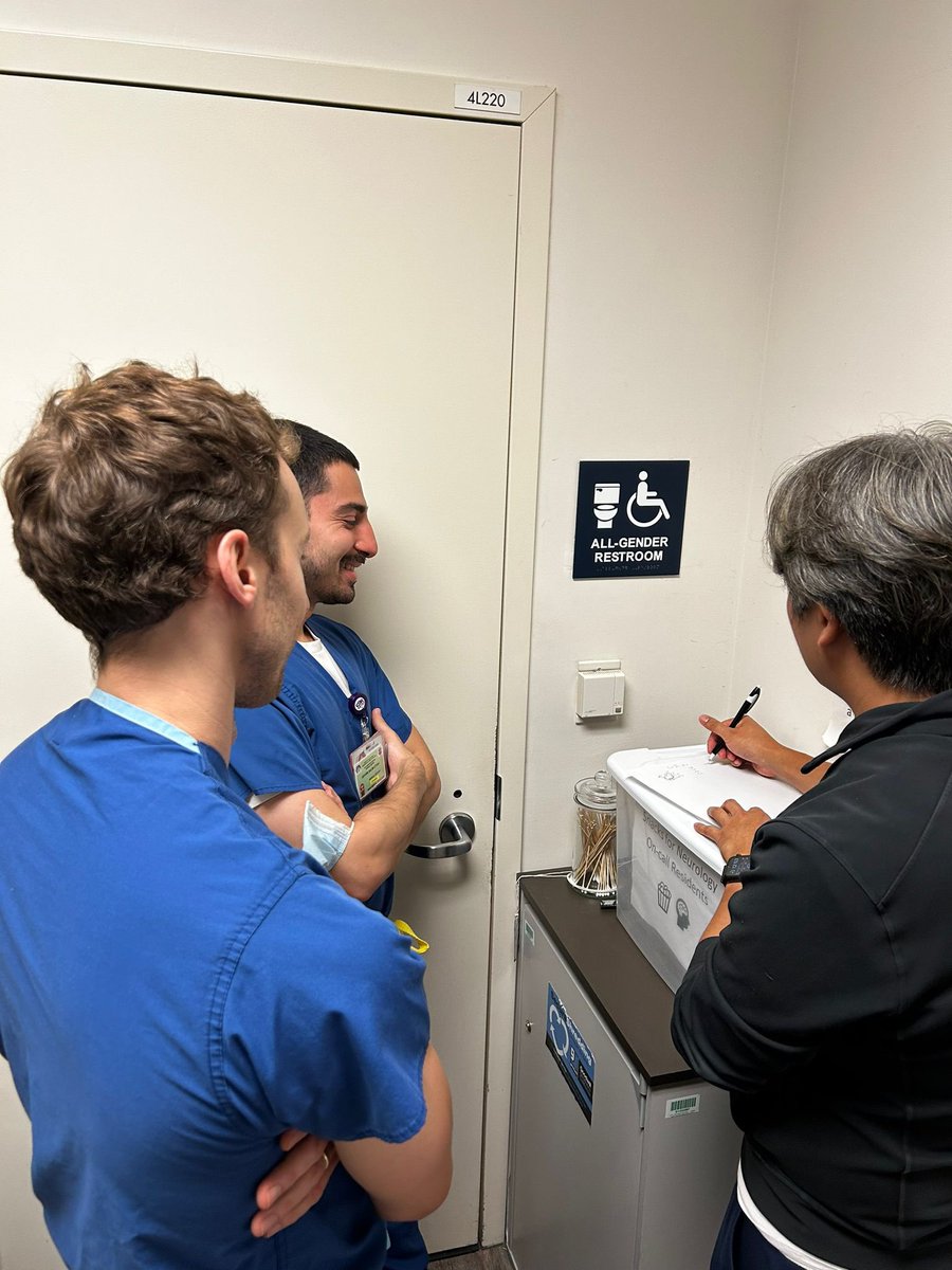 uscneurons's tweet photo. Much can be learned at the bedside at our program, and apparently at the bathroom-side too ☝️ 🤓 https://t.co/aCYbyaaJCY