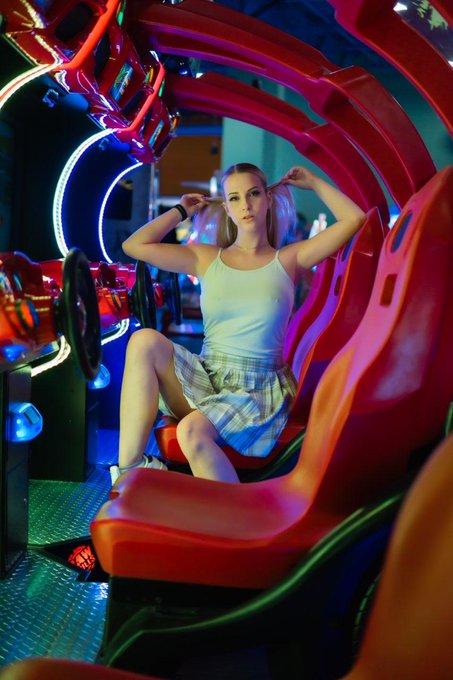 I'm the one who plays the games 🕹 https://t.co/EODDBN76bb<a href="/tag/aiart"class="tags"><span>#aiart</span></a>