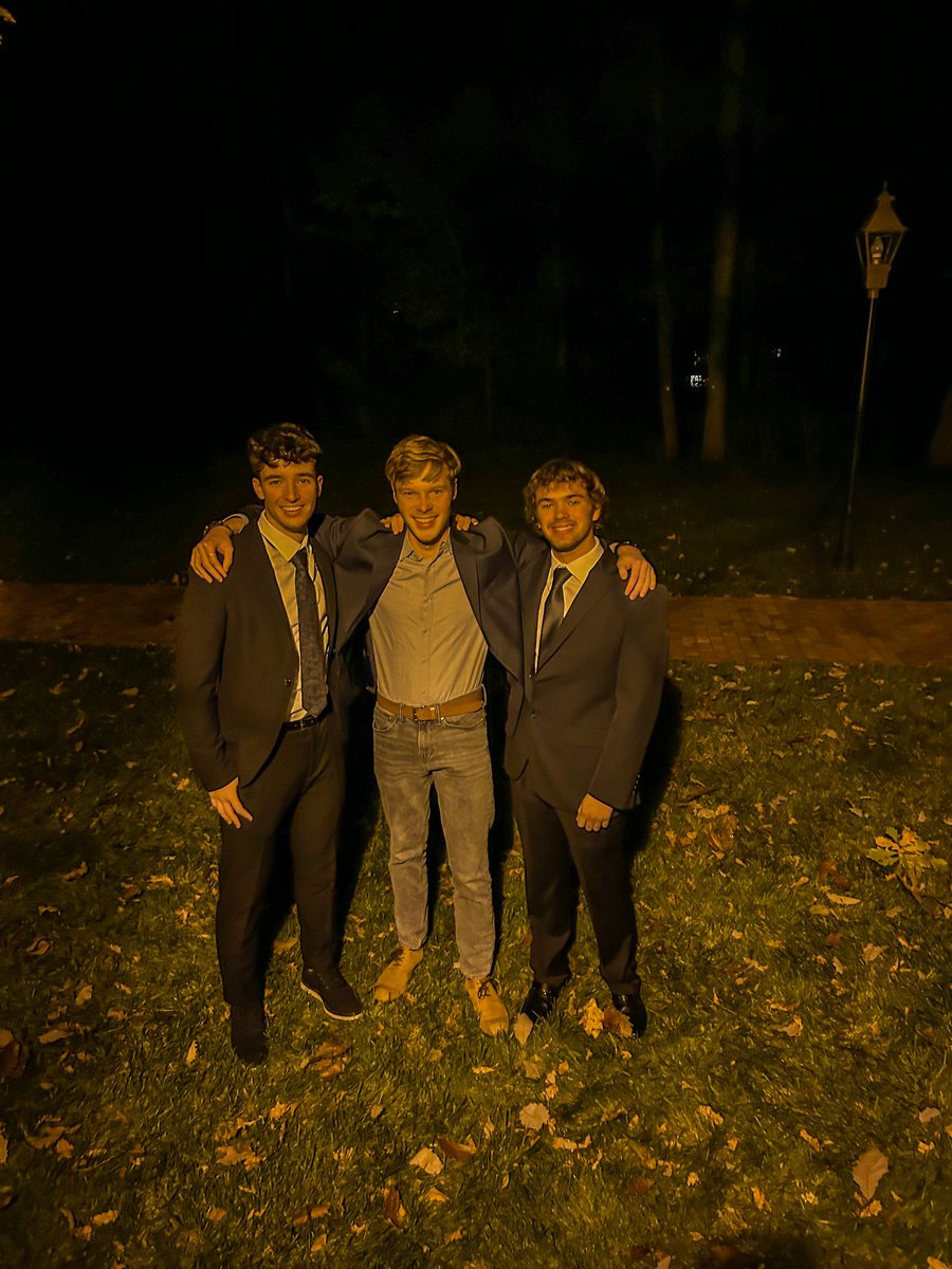 UC ΒΘΠ tweet media