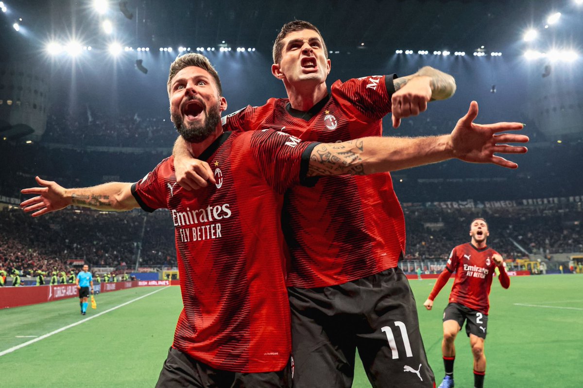 Celebrityhaze's tweet photo. My favourite pictures of the night❤️🖤 https://t.co/jRUa4M49KJ