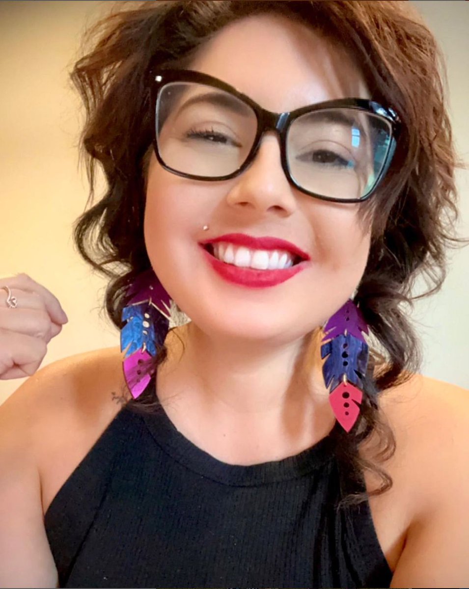 jambobooks's tweet image. Meet Candace Linklater, Visionary &amp;amp; Founder of RIW Co. Ililliew Cree. Glass ceiling breaker. Fearless advocate.

Website: relentlessindigenouswoman.ca 

#nativeamericanheritagemonth
#nativeamericanspotlight
#wearestillhere