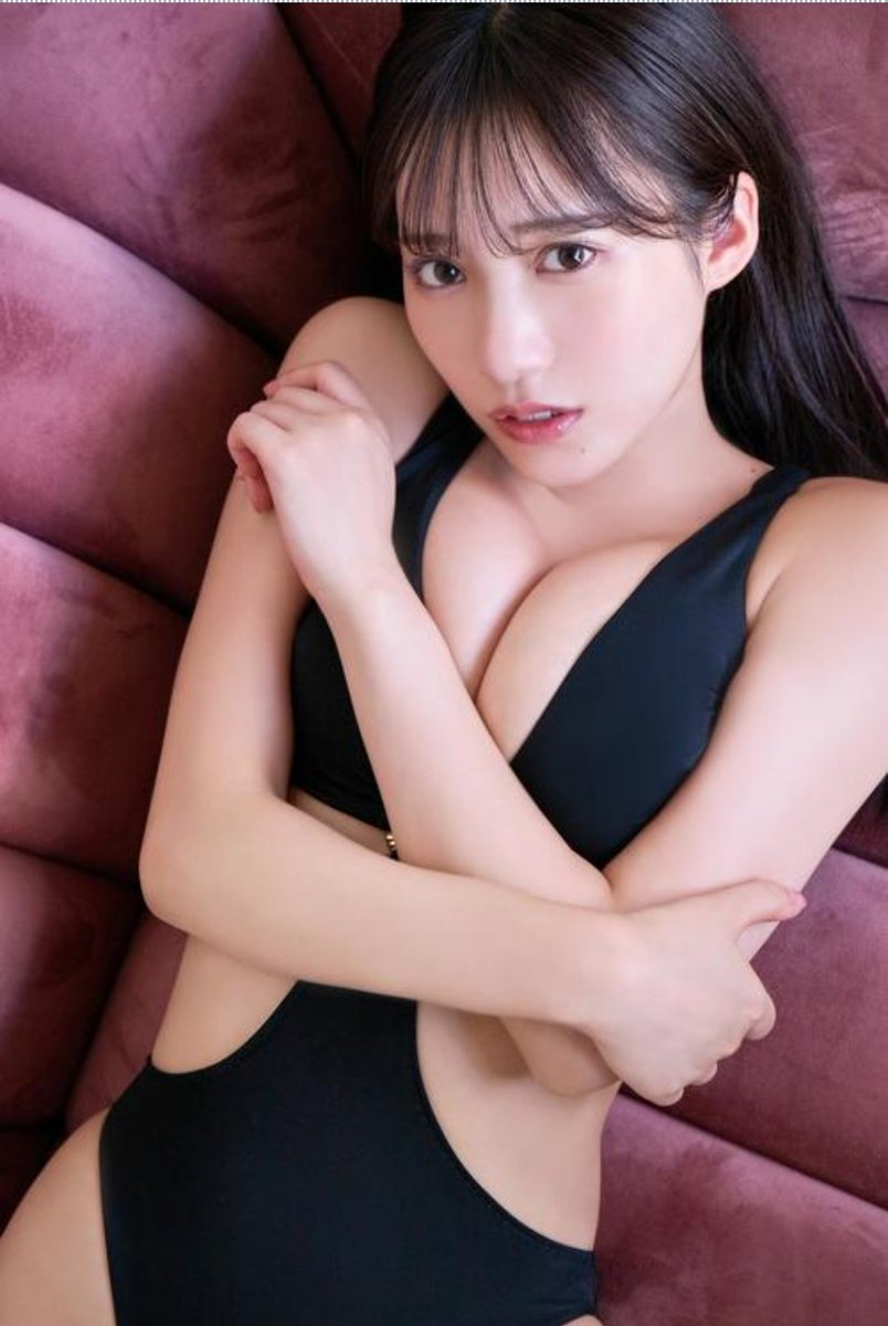 a_kinoppi's tweet photo. すーちゃんの笑顔でみんなを笑顔に🤗
#横野すみれ
(#ゼロイチファミリア所属)
「#DOLC No.18」表紙&グラビア
絶賛発売中!
すーちゃんに会えるのは11/18のイマドキ撮影会と12/3の生誕祭イベント!12/12のお誕生日をお祝いしましょう!
パワーアップしたすーちゃんをあなたの目で🥰
#すーちゃんDOLCE https://t.co/tV42NfpVdp