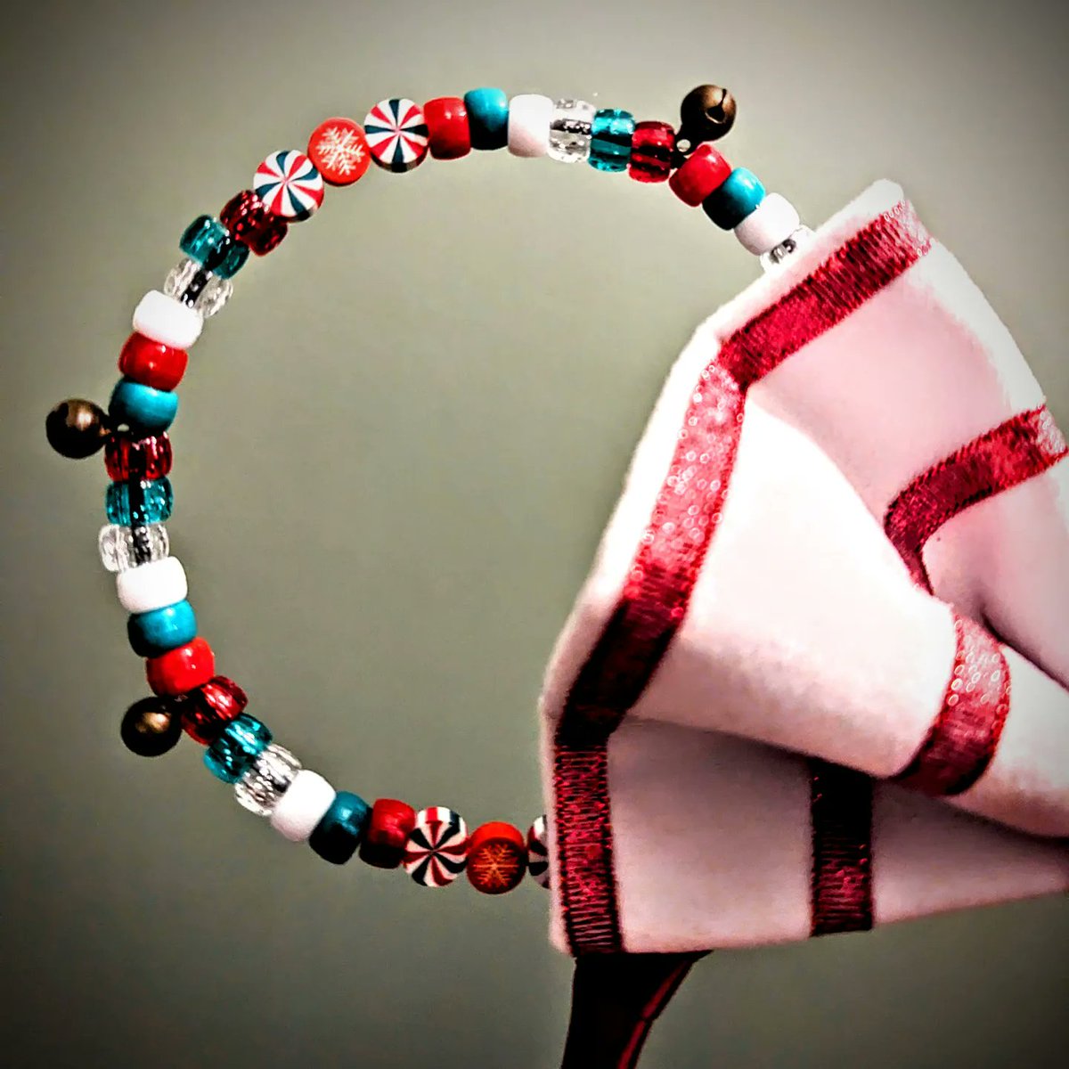 EarresistibleK's tweet photo. New Stock! 
Christmas Beaded Wire Mouse Ears £28.99

https://t.co/Gx8MgxnMjr

#christmas #holidaysarecoming #handmadegift #disney #mickeyears #disneyadult #xmas https://t.co/oKSFKZ7mSY