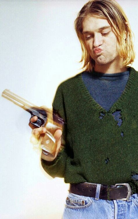 In Kurt's Utero (@vintagecobain) on Twitter photo 