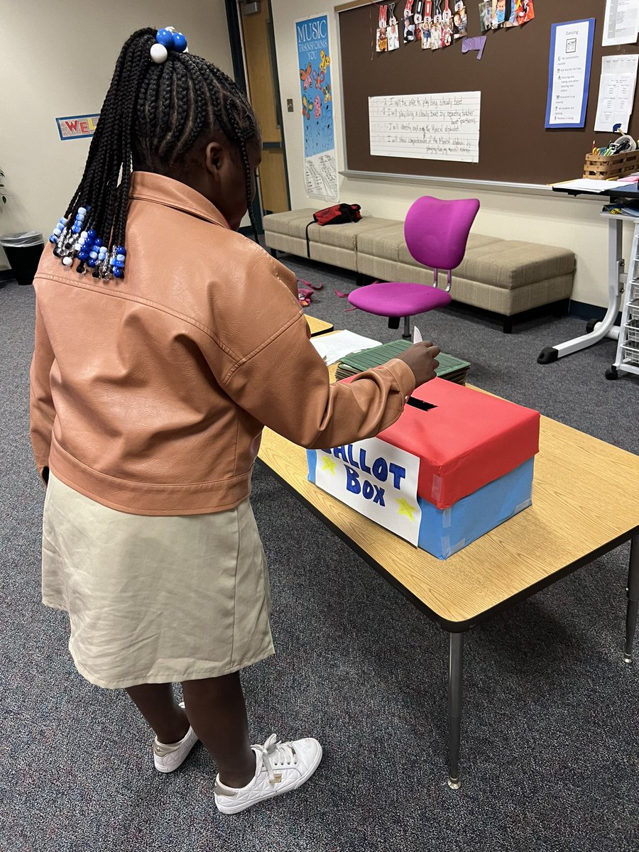 Children Interacting Afterschool ~ Best Elementary tweet media