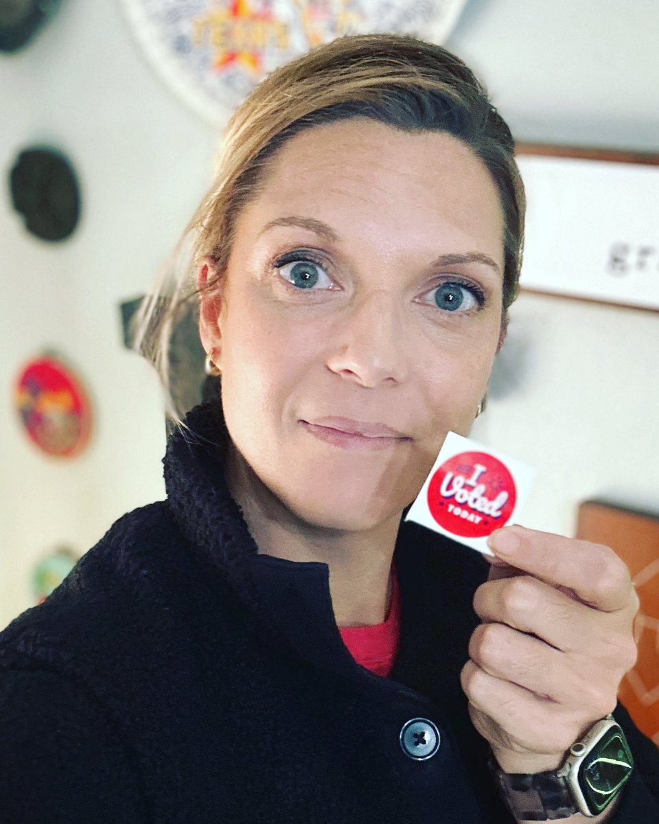 Your #VOTE is your #VOICE

Make sure you use it 🗳️

#everyvotecounts #everyvoicematters