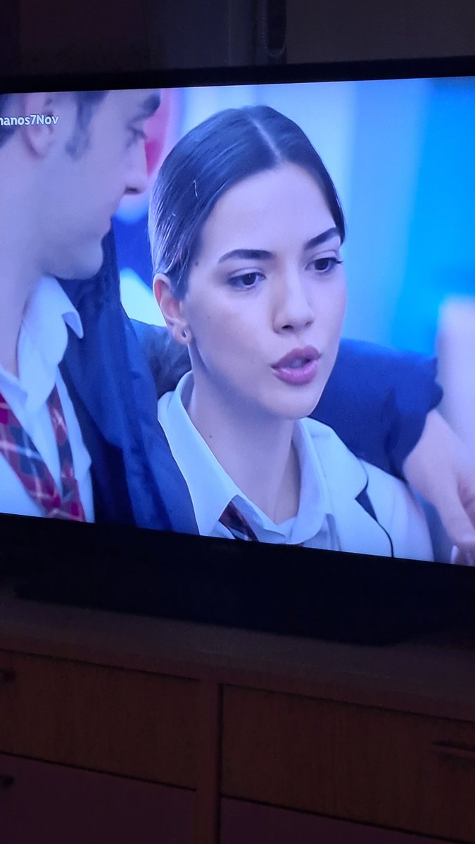 Los mejores hermanos <a href="/OmerHermanos/">O҈m҈e҈r҈ E҈r҈e҈n҈ (O҈f҈i҈c҈i҈a҈l҈ 🇪🇸)</a> <a href="/YasminHermanos/">Yasmin Yilmaz</a> sois maravillosos gracias Yasmin por querer tanto a Omer 
#Hermanos7Nov 
👏👏👏👏👏👏❤️❤️❤️❤️❤️❤️