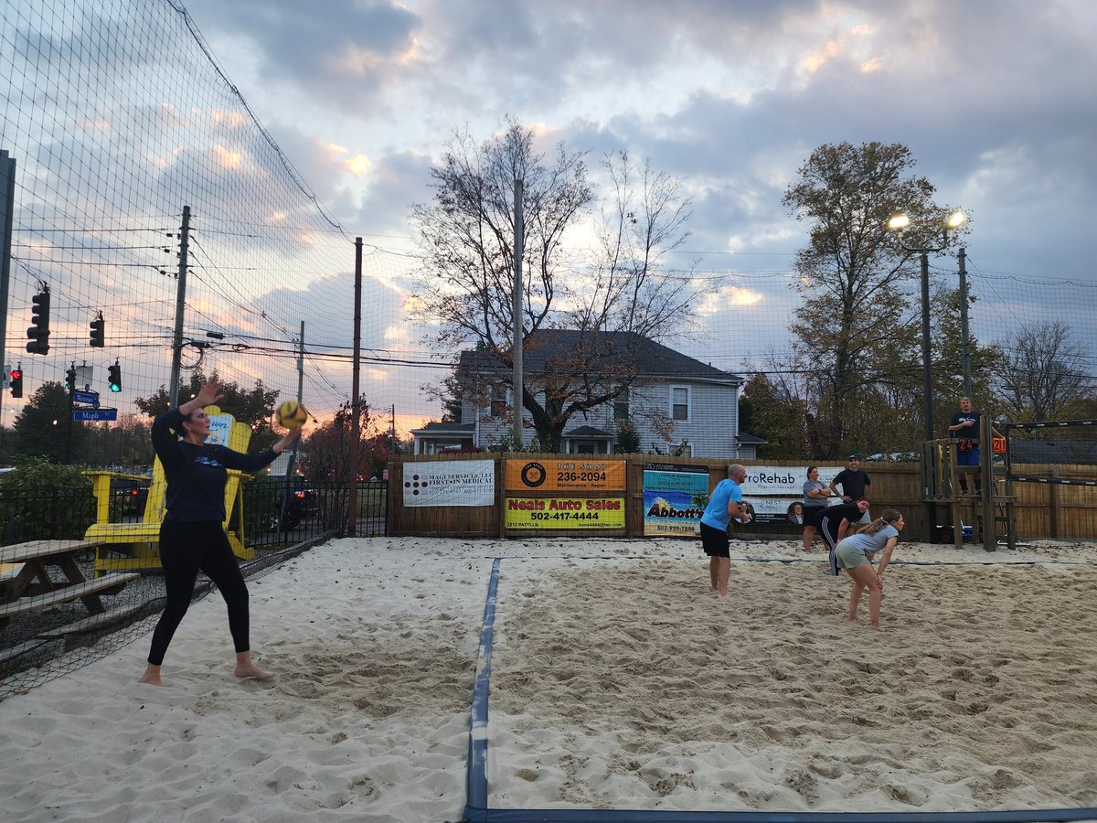EchoTrail_FB's tweet image. Our leader serving for the for the Championship!!! #SHUTOUT
