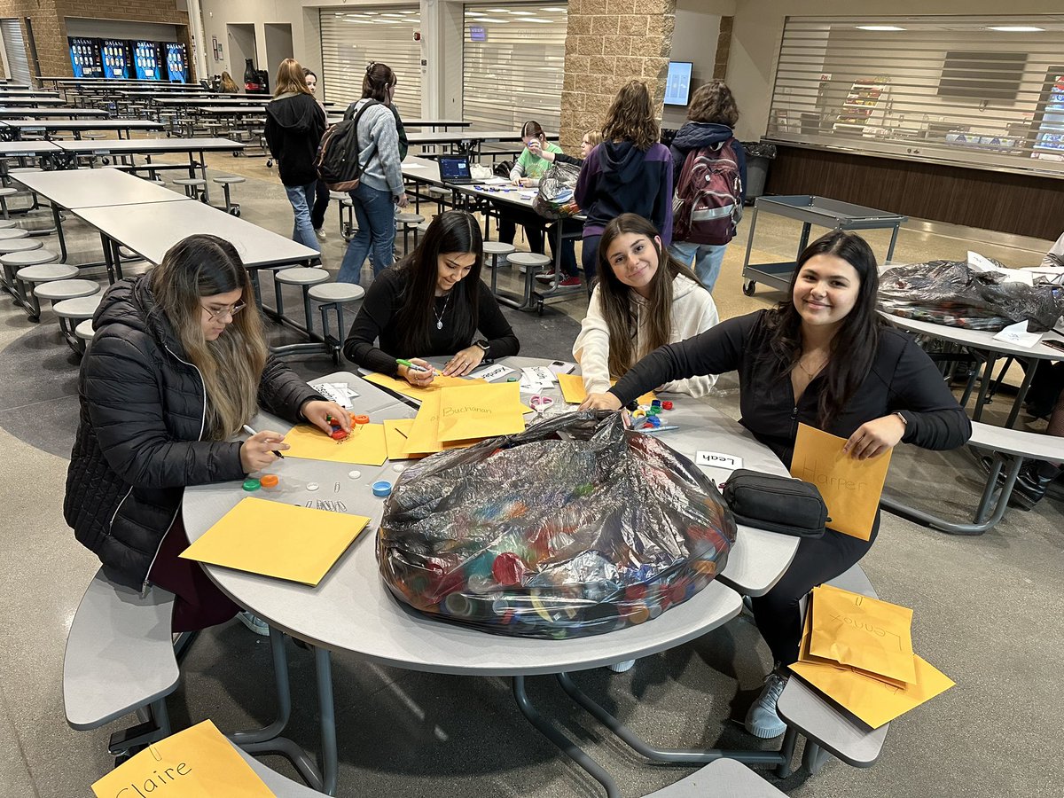 Mrs. Gedert tweet media