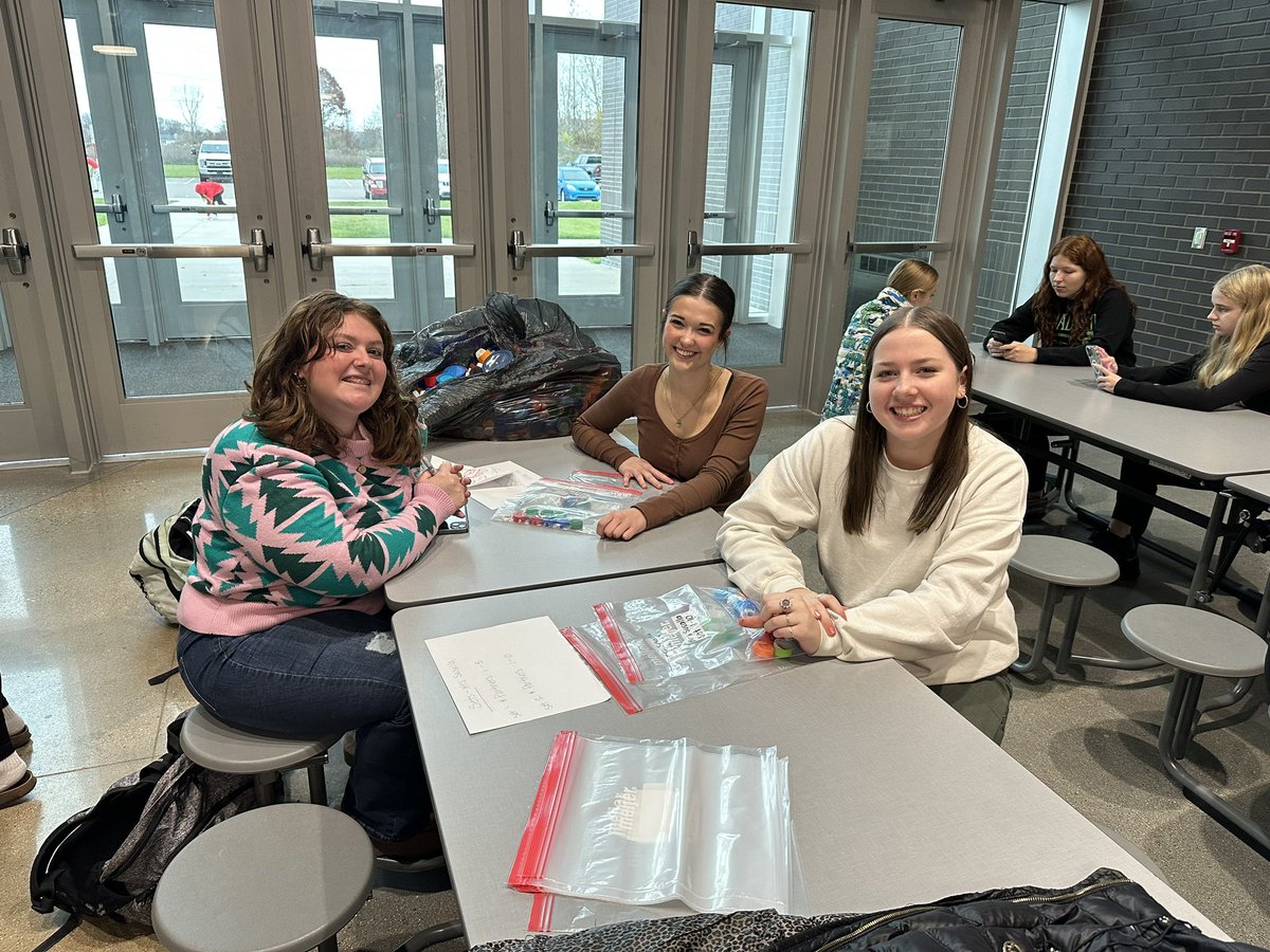 Mrs. Gedert tweet media