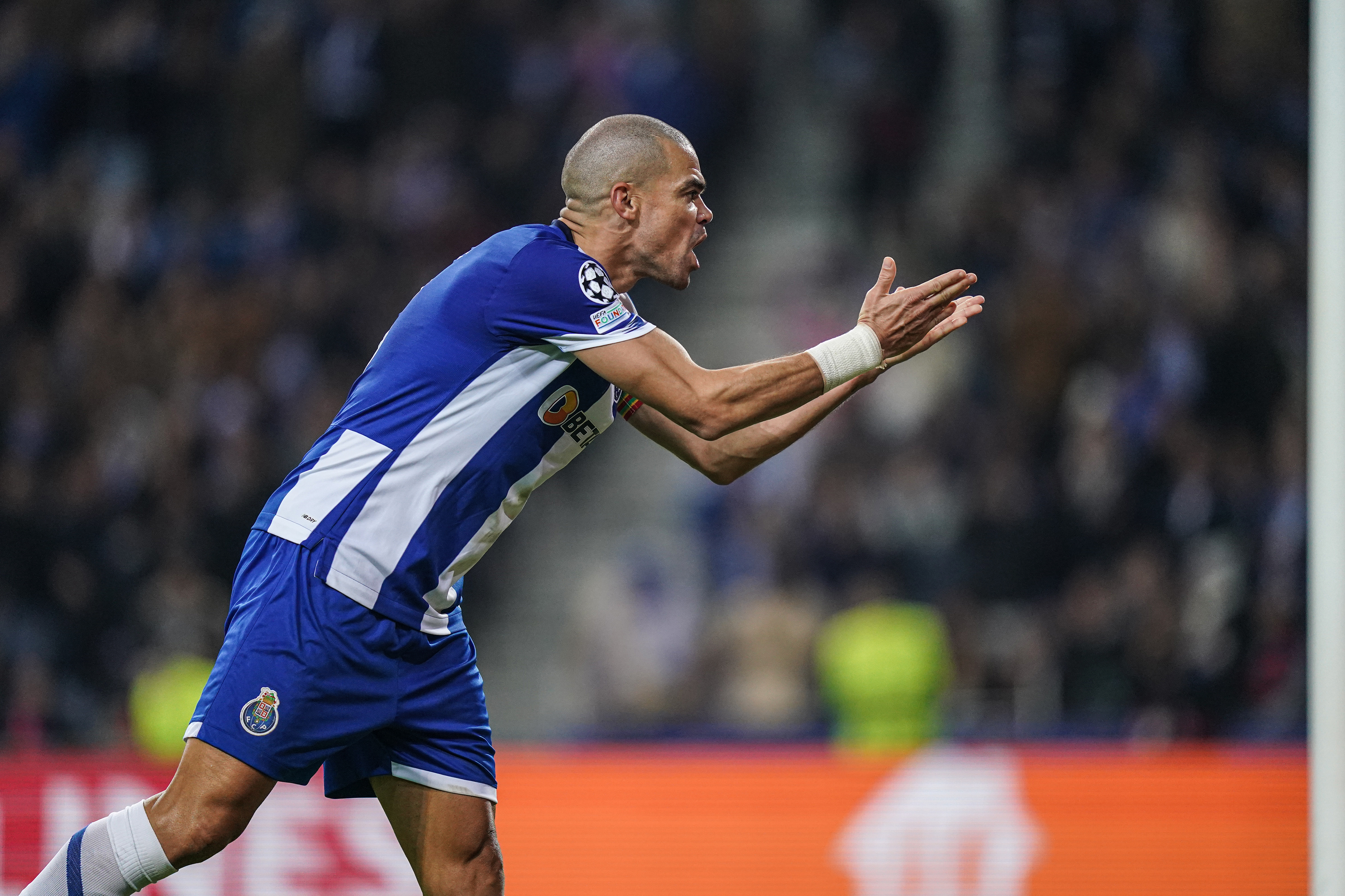 Pepe es el jugador y el goleador más veterano de la historia de la Champions League. Fuente: FC Porto