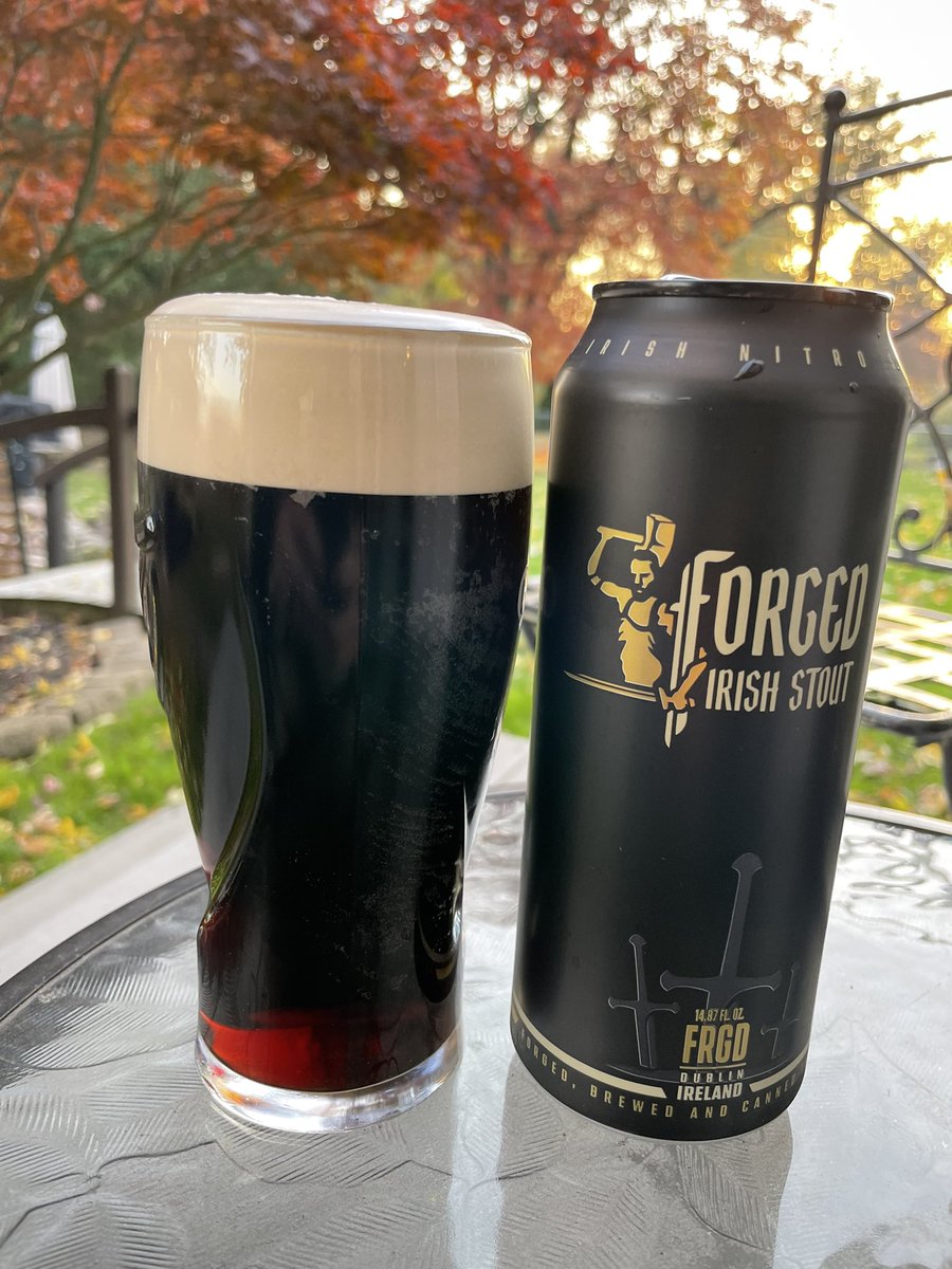 ianpconklin's tweet photo. @ForgedStout picked up a case and this stout just hits different on so many levels!  Philly is FORGED! https://t.co/DSrED9W6OR