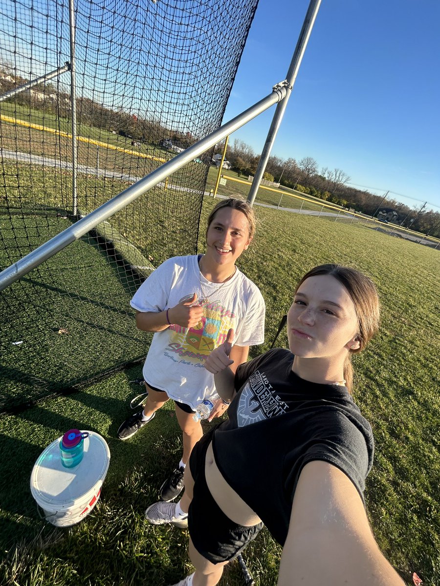 Leah Arnett (@leaharnett6) on Twitter photo Did some throwing and front toss with Krystalin today. Working hard this off-season. <a href="/KrystalinWagner/">Krystalin Wagner</a> @marideppe <a href="/HUsoftball/">Heidelberg Softball</a> <a href="/LEASTSOFTBALL/">Lakota East Softball</a> <a href="/DoomCincy/">Cincy Doom National 18u - Allphin</a> Did some throwing and front toss with Krystalin today. Working hard this off-season. <a href="/KrystalinWagner/">Krystalin Wagner</a> @marideppe <a href="/HUsoftball/">Heidelberg Softball</a> <a href="/LEASTSOFTBALL/">Lakota East Softball</a> <a href="/DoomCincy/">Cincy Doom National 18u - Allphin</a>