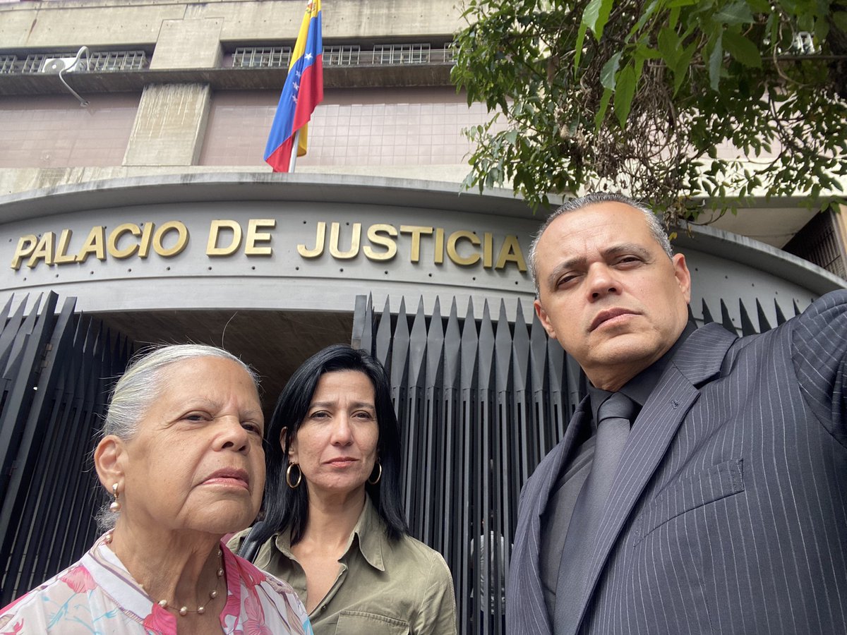 Para aquellos defensores que pretenden burlar la aplicación de la Justicia alegando falta de procedimientos y formalidades no esenciales que no afectan el fondo y la licitud de los medios de prueba admitidos e incorporados para que sean valorados en juicio por el Juez Presidente