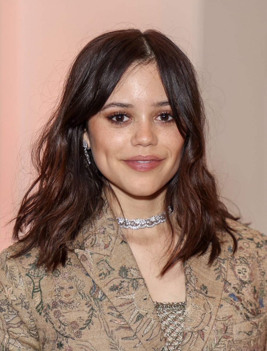 jennaortegabra's tweet photo. O face card caríssimo de Jenna Ortega! ✨ https://t.co/AiI8xEXfnq