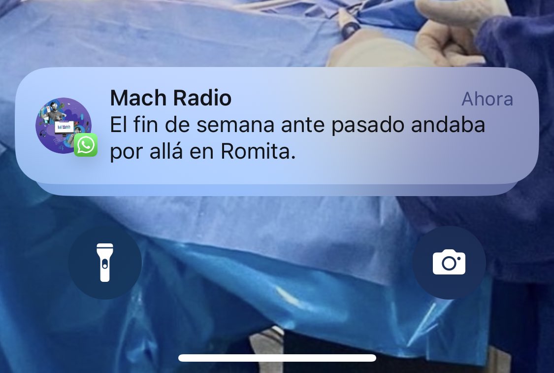 Seguramente hablas con mucha gente
Also me- hablando con los de la radio