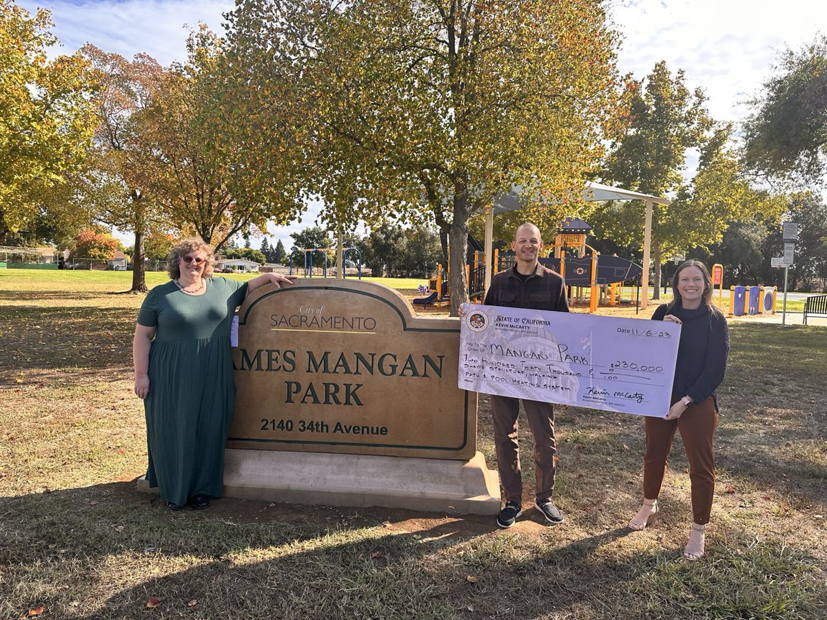 CaityMapleD5's tweet photo. Thrilled to join @AsmKevinMcCarty today in announcing a $230,000 State of California investment in one of #District5's largest parks - Mangan Park serves a huge part of our South Sacramento community, and we can't wait to see the pool and walking path improvements! #ThriveInD5 https://t.co/EMl7NLK67P