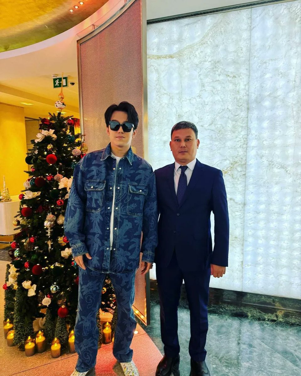 With Baurzan Almenov in Geneva, Switserland. No further info, but  I assume Mr. Almenov works for the Kazakh Mission in Geneva as they are following him.
Thank you fir the picture, Mr. Almenov 🙏!
Repost @aba_kz_1986 
instagram.com/p/CzWZaUkMjSV/…
#DimashQudaibergen #dimashgeneva2023