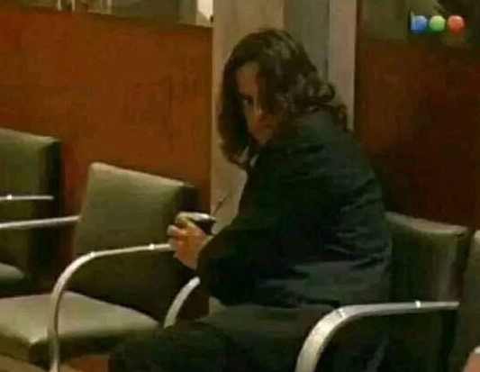 Yo haciéndome el boludo y tomando 3 mates seguidos