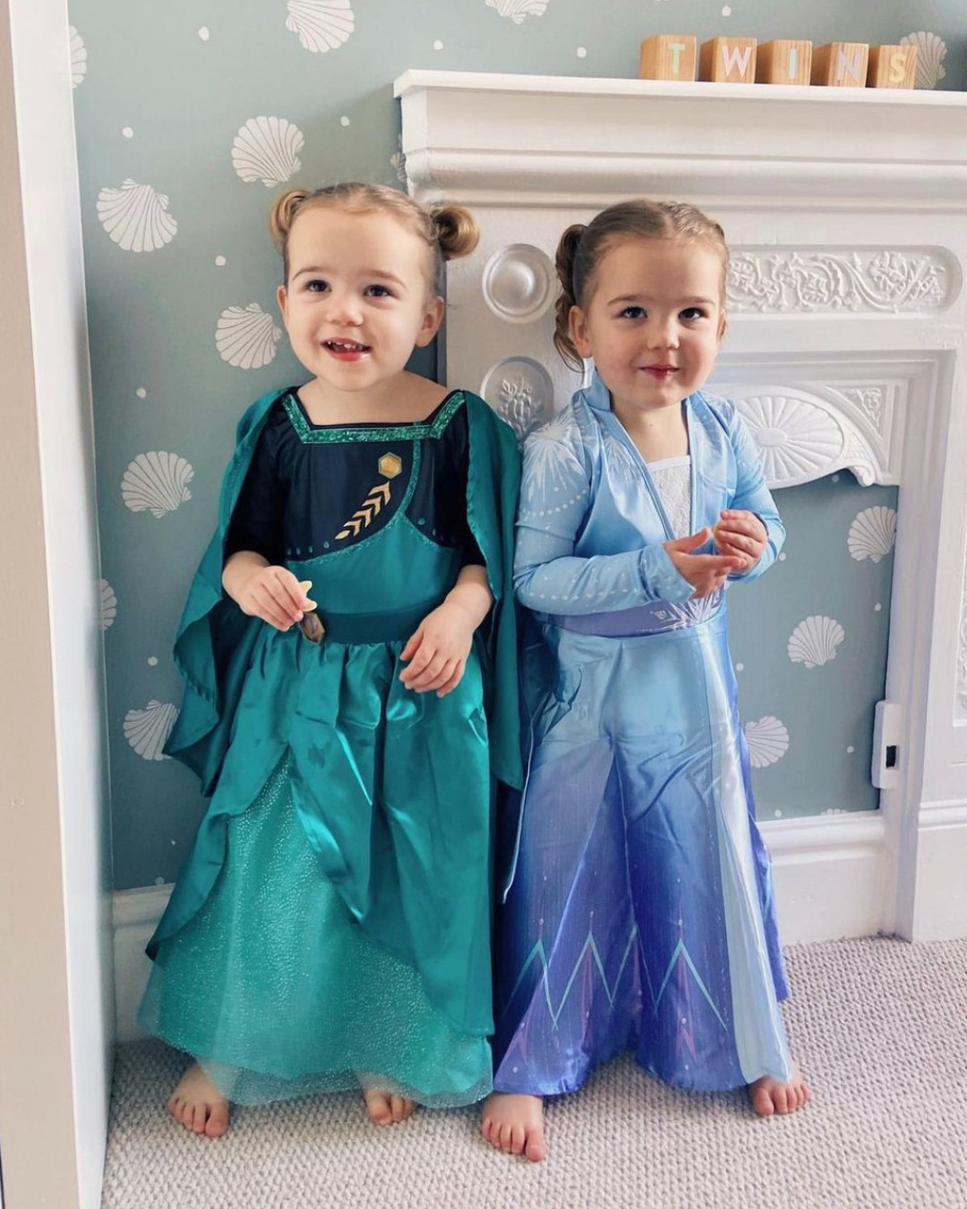 Elsa 10th Anniversary Deluxe Costume For Kids, Frozen