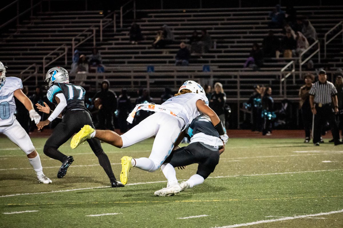 Blessed to be named a 1st Team All Conference DE! <a href="/tartanfootball1/">Brian Leary</a> <a href="/Giants5john/">Coach Small</a> <a href="/CoachChop04/">Robert (Chop) Hammond</a> <a href="/NextLevelQBs/">Marcus Hammond - NLG (Next Level Greats)</a> <a href="/Mike_Daniels76/">Mike Daniels</a> <a href="/Beastupacademy/">Coach Melik Brown</a>