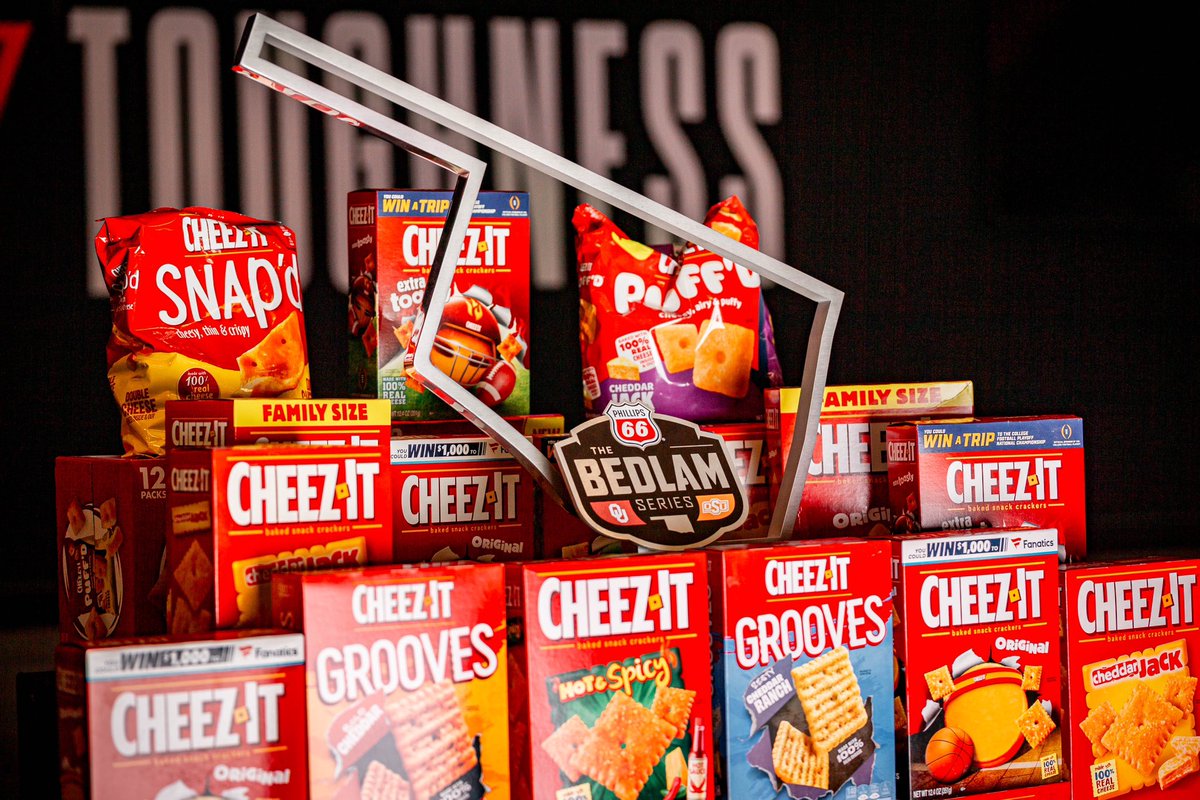CowboyFB's tweet photo. Who knew a mountain of @cheezit’s would make the Bedlam Trophy look so good. 😏 

Thank you for this @CitrusBowl and #GoPokes 🤠 https://t.co/XUmITcfhgO
