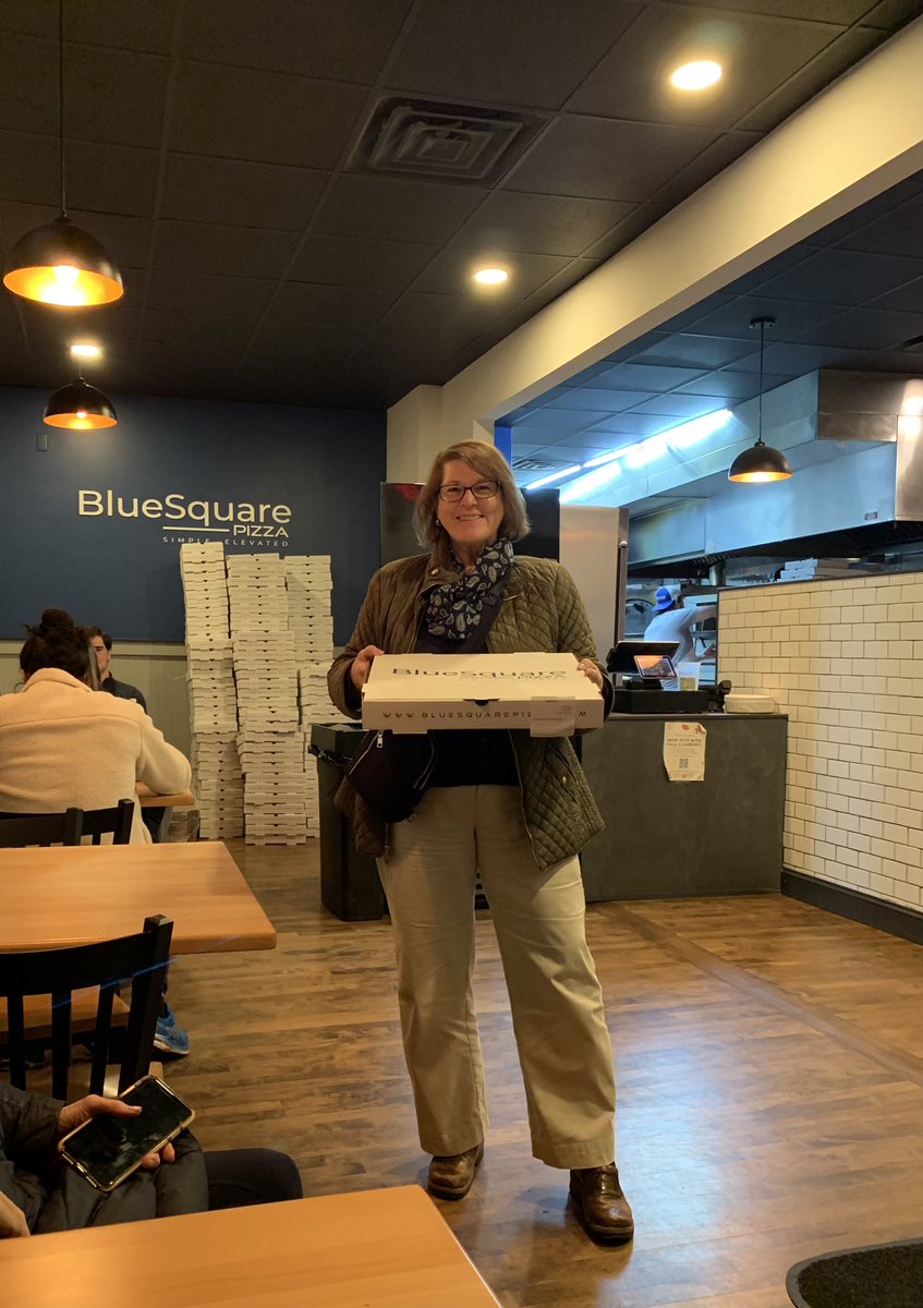 MarybethGallant's tweet photo. Lots going on this week with @ashland_nhs - many thanks to everyone showing up for our events: #devinsdash, Blue Square Pizza fundraiser and helping set up the Field of Flags for #VeteransDay2023 #endDIPG #devinsarmy #whynotdevin https://t.co/auu72vqlnN