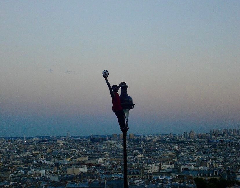 jimenacazorla4's tweet photo. una de mis fotos favoritas hecha por mi papi en Paris jj https://t.co/0TrIdvDIpW