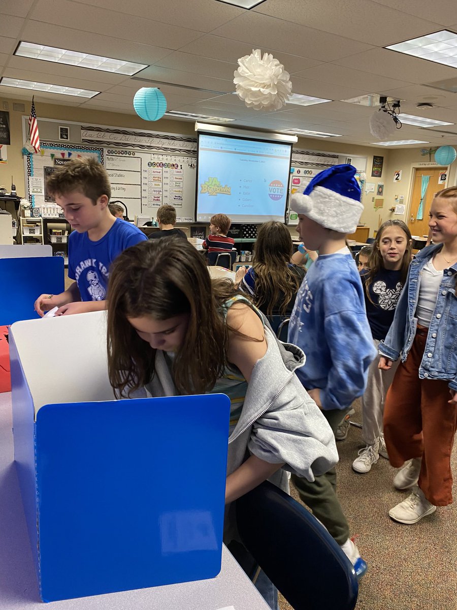 MrsWorrellCAM's tweet photo. Students exercised their civic duty by voting today in our primary mayoral election for BizTown. They listened to the candidates give speeches before making their decisions. I am proud of all who ran! 🇺🇸 @MohawkTrailsEl https://t.co/emCQYTs7dc