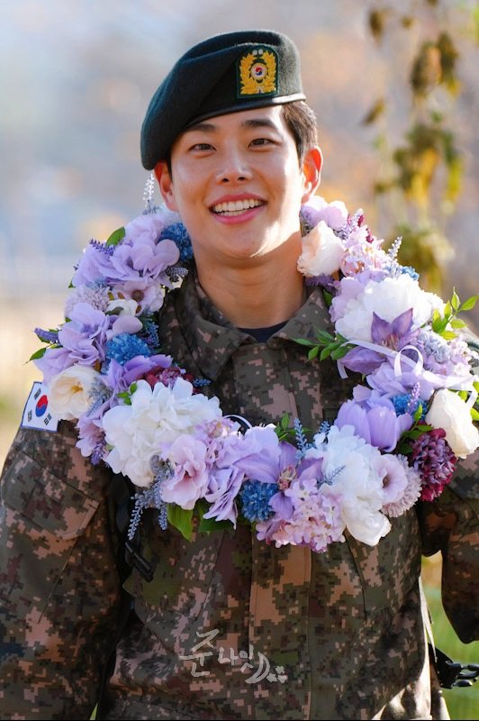 231108

드‼️디‼️어‼️ 전역이다~~!!!💐🎉🥳🎊

#엠제이 #김명준 #MJ #아스트로 #ASTRO