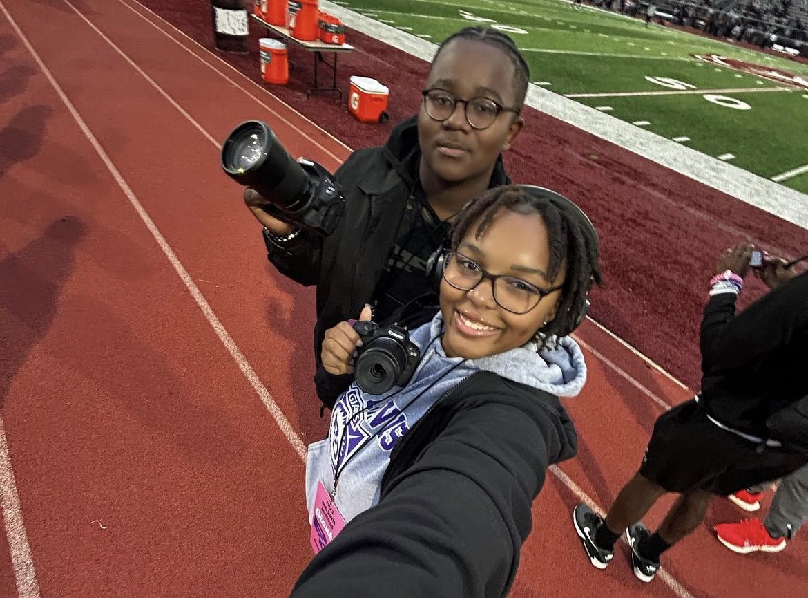 BenDavisHS_BPA's tweet photo. Membership Monday! Our highlight this week is Jayla Wilson. She is the Vice President of Public Relations for this year. She advanced to State for Human Resources. She is in her second year of BPA. She enjoys filmmaking, arts and crafts, and meeting new people. (Late upload) https://t.co/kKMdVoqLro