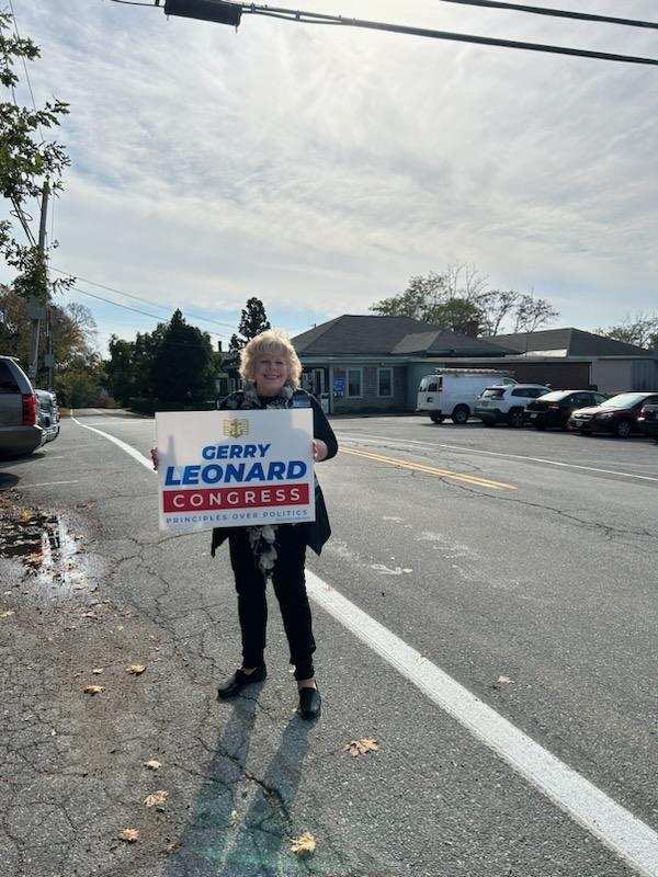 Pawtucket, Tiverton and more! Thank you for all of the help!!

#ri #vote #leonardforcongress