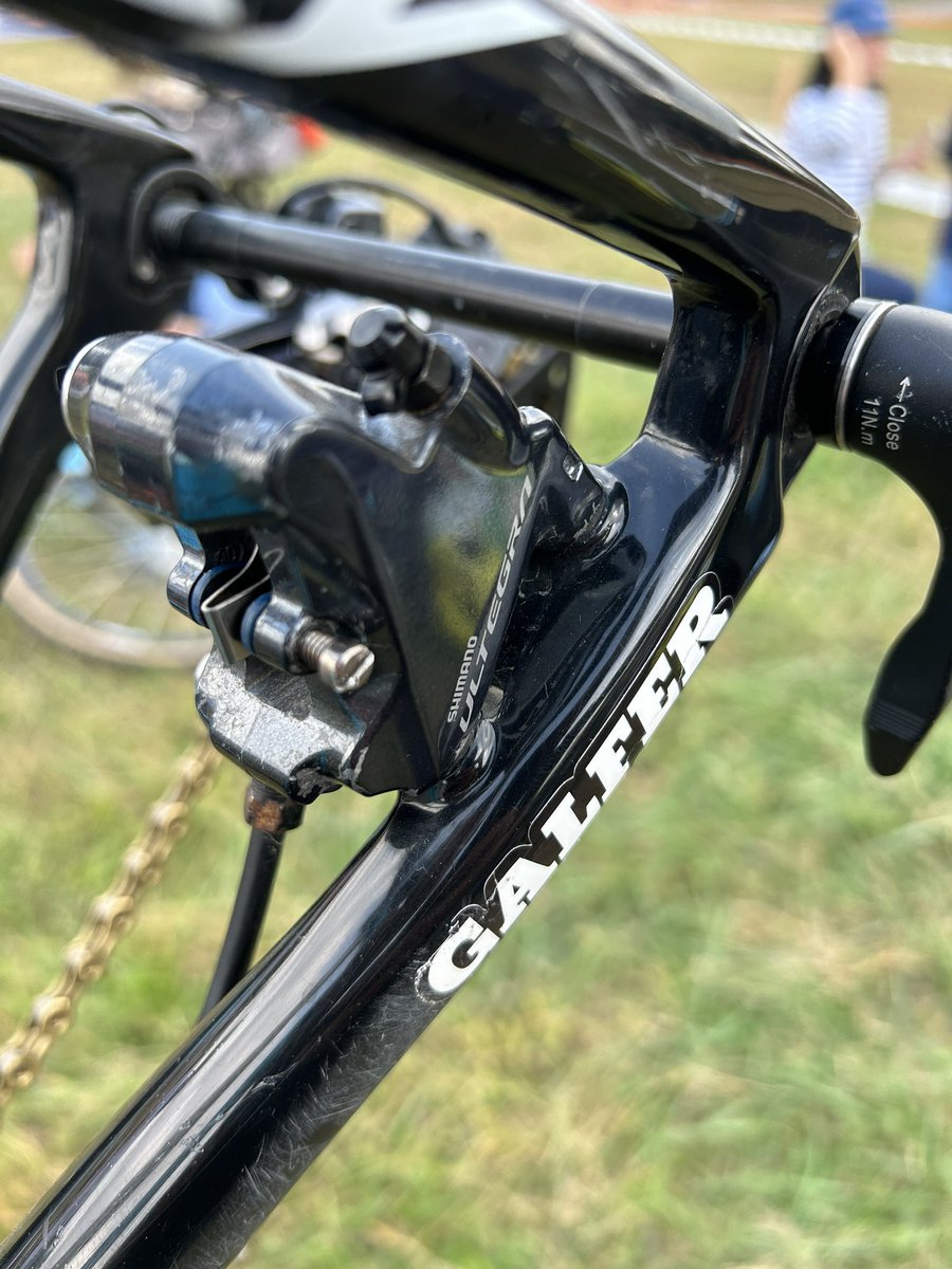 Bikeshop_snel's tweet photo. レース前にサクッとブレーキパッドの交換とチェーン交換くらい出来ないとね。
#galferbrakes
#kmcchain
#mucoff https://t.co/p03gIVDh5O
