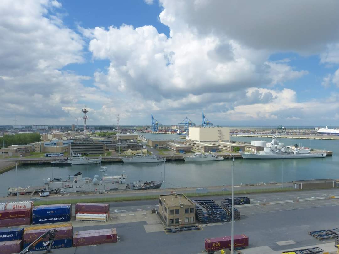 nauticallyspeak's tweet image. A-Z Ports of Call Challenge: 
Each day we will post a letter and a photo of a port of call, destination or country that corresponds to that letter. Your challenge is to post as many as you can in the comments. 

Today is Z - Z is for Zeebrugge, Belgium 🇧🇪 

#atozchallenge