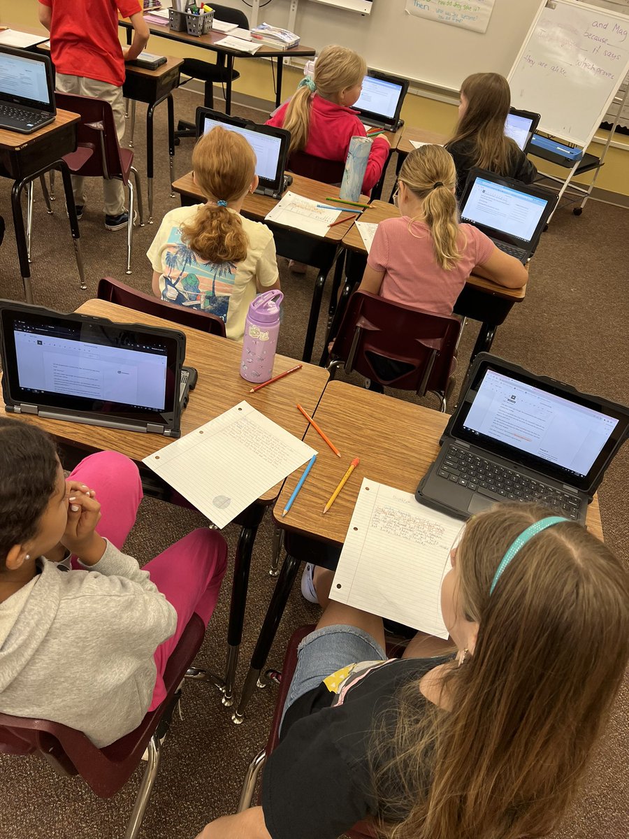 MsSykes12's tweet photo. Today, my FBS students used the “somebody, wanted, so, but, then” summarizing strategy! Then, swapped &amp; “graded” a friend’s summary to ensure it had all the components! Great discussions were had about relevant and irrelevant details. 🤗 So proud of them! @ColumbiaES_OCPS https://t.co/lXMAu44lxg