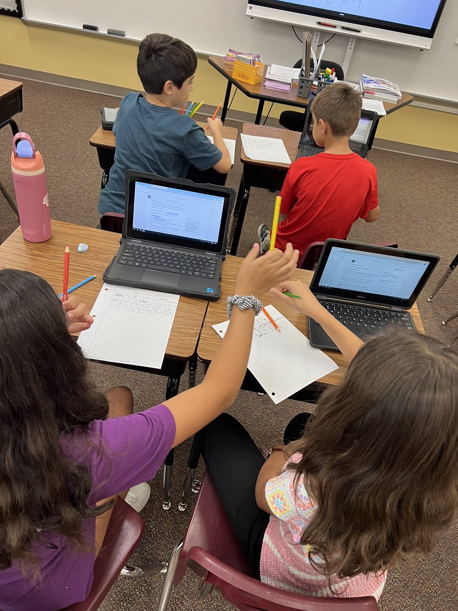 MsSykes12's tweet photo. Today, my FBS students used the “somebody, wanted, so, but, then” summarizing strategy! Then, swapped &amp; “graded” a friend’s summary to ensure it had all the components! Great discussions were had about relevant and irrelevant details. 🤗 So proud of them! @ColumbiaES_OCPS https://t.co/lXMAu44lxg