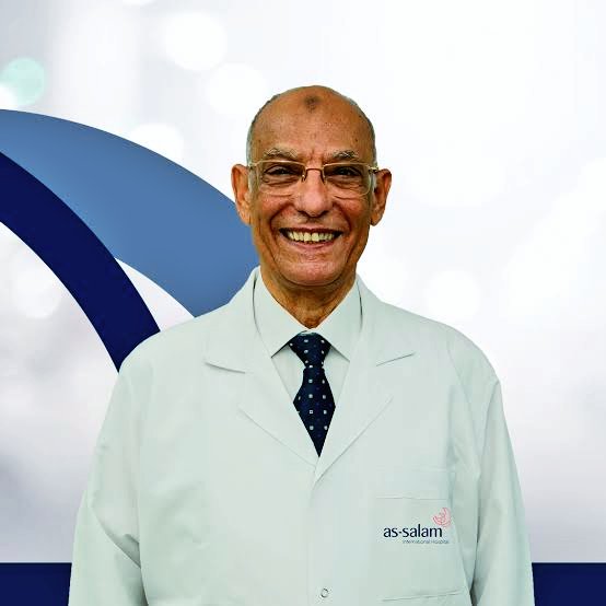 الطبيب المصري أحمد عبد العزيز

 قام بعمل 20 عملية جراحية لمصابيين غزة اخر 48 ساعة.